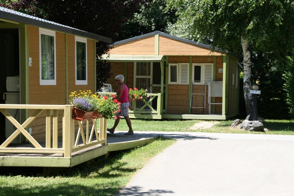 Camping Le Colporteur 호텔 Le Bourg-dʼOisans 외부 사진