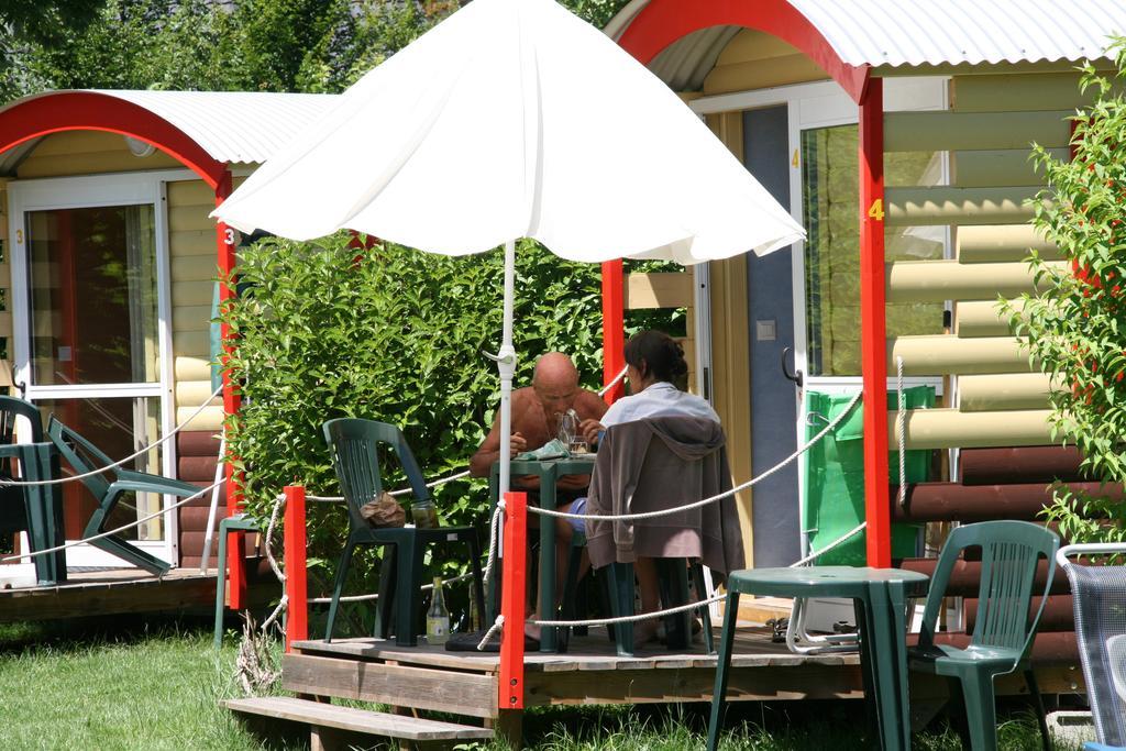 Camping Le Colporteur 호텔 Le Bourg-dʼOisans 외부 사진